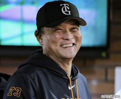 【悲報】橋上秀樹監督代行、選手から「最高権力者」と呼ばれていたｗｗｗｗｗｗｗｗｗｗ