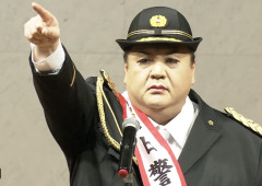 マツコ・デラックスさん、1日署長に