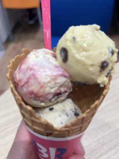 ワイ暇だから8万円のアイス食う