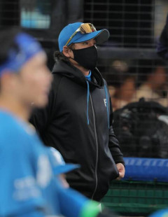 【日本ハム】新庄監督「カナリオ、今日全然だったんですけどね」「ファンの方には面白いゲーム」延長１０回サヨナラ負け　３年連続ＣＳ第１Ｓ突破へ崖っぷち