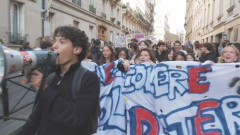 【悲報】フランス政府さん、デモ隊に敗北し教員3000人増員を決定wwwwwwwwww