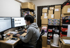 【急募】ガチで転売で儲けたいから今だと何すればいいか教えてくれ
