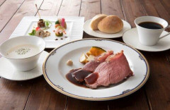 【朗報】お前ら、データセンター説明会行ったか？ローストビーフやカニピラフに加えておみやげまで貰えるぞｗｗｗｗｗｗｗｗｗｗ