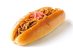 【冷めた】友人以上恋人未満の職場の先輩が焼きそばパン好きだと知り、笑ってしまって気持ちが冷めた