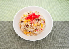 X民「写真にはラーメンに餃子にチャーハン…よし！これにしよっと」 → 注文した結果… これって、どっちが悪いの？