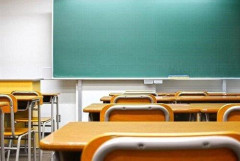 【悲報】担任の女性教諭、女子中学生を自宅に招き入れわいせつ行為繰り返し懲戒免職処分