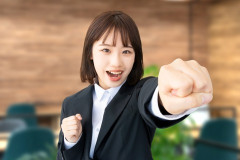 【呆然】女後輩(171cm)「やーい、ちび」俺(160cm)「ぐぬぬ…」⇒結果ｗｗ