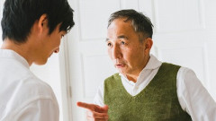 NISA貧乏してた若者、祖父に説教される「新NISAはやめておけ。若いうちにしかできない経験もある。」