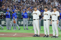 【悲報】巨人・橋上監督代行、采配を反省「私自身の舵取りがうまくいかなかった」