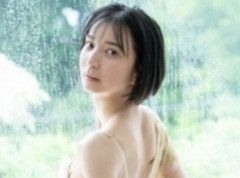 【画像】小嶋陽菜と芹奈のグラビア、バストがデカすぎてしまう