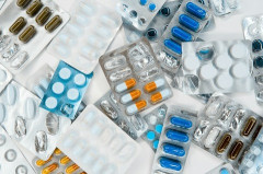 薬剤師さん、カスハラに会いやすく後悔率も高くなっている