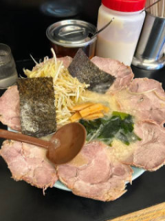 ラーメントッピングし放題だとしたらお前らどれくらい乗せたい？