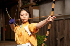 【悲報】大河「豊臣兄弟」、戦国感謝祭？茶々が“弓矢対決”の末に30歳上・秀吉の妻に