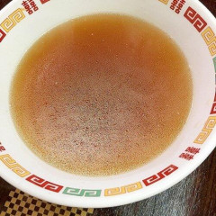 【悲報】YouTubeのラーメンスープの作り方試したら糞不味かった