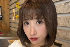 【危なすぎ】元SDN48の光上せあら、東京の狭い道で3人乗り自転車に限界…「重さで腕がグラグラ」