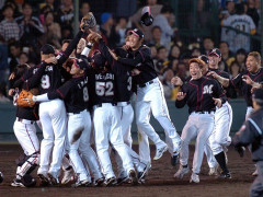 セリーグ優勝パリーグ優勝と日本シリーズ優勝ってどっちが嬉しいの？