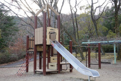 公園で転んで泣く息子（3歳）に男の子が「大丈夫？」と声をかけた。私（優しい子だ）→私（この子は特別支援が必要かな）→その後も絡んでくるけど…