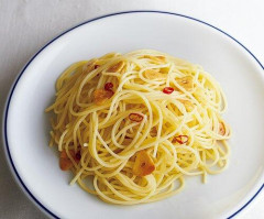 【悲報】パスタさん「安いです。食べても太りません。ソースが豊富です。調理時間短いです」←米に勝てない理由ｗｗｗｗｗｗｗｗｗｗ
