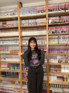 【画像】アイドル「実家には漫画部屋があって、父と母の漫画が4000冊あります！」