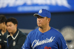 中日・松中信彦コーチが退団