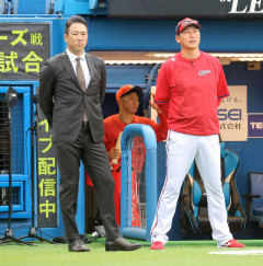 カープ黒田博樹、監督打診に「今は難しい」會澤が後任候補に浮上【フライデー】