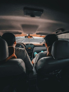 友達との旅行で車出したやつがガソリン代と高速代免除になるの許せないんだが