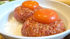 【画像】生ハンバーグを躊躇せず食える奴ｗｗｗｗｗｗ