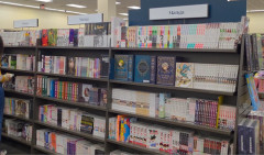 【動画】アメリカ人「本屋からアメコミが消えてMangaだらけになった…」