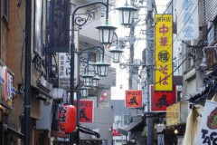 【悲報】日本政府､外食業界への大規模支援は見送り 食料品の消費税1%に減税で影響が出る外食業界からの要望は実現せず