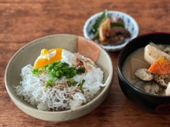 【画像】女さん「旦那に主食ないってキレられた…どう思う？」