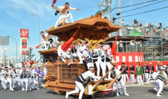 【終戦】皮肉最強京都人さん、死亡事故で問題の『だんじり祭り』をエグい「◯◯◯」の一言でバッサリｗｗｗｗ これは大阪人涙目