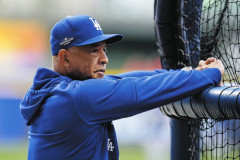 【悲報】ロバーツ監督、大谷を擁護「大谷という人気と才能を信じているし彼を見限ることはない」