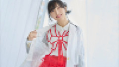 【画像】美人声優・佐倉綾音さん、うっかり目立ちすぎる私服を着てしまう