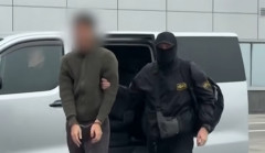 ロシア当局、「スパイ容疑」で北海道新聞の記者を拘束（動画あり）