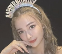 【画像】キャバ嬢さん、入国審査で引っかかりアメリカ１０年出禁になるｗｗｗｗｗｗ
