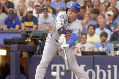 【悲報】大谷、ベンチが一転、ロバーツ監督がスタメン起用明言「何か掴みかけてる」
