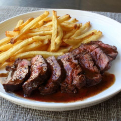 【悲報】ステーキ、焼き方が分からないｗｗｗｗｗｗ