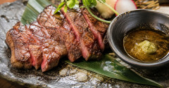 「ワサビで刺身を食う」←分かる　「ワサビでステーキを食う」←イキっていると思う  [194767121]