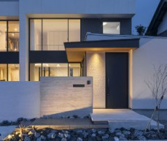 【画像】この「セ●クスし放題ハウス」に住んだらお前らならどうするｗｗｗｗｗｗ