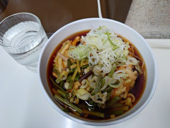 【画像】札幌駅のホームで立ち食いそば食ったら740円だった