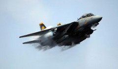 戦闘機ってなんで先端尖ってるの？　その尖った部分をターボファンエンジンの吸気口にすればよくない？
