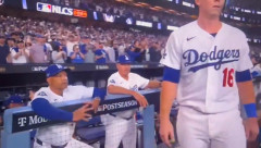 【動画】ロバーツ、スミスから無視されるWWWWWWWWWWWWWWWWWWWWWWWWWWWWWWWWWWWWWWWWWWWWWWWWWWWWWWWWWWWW