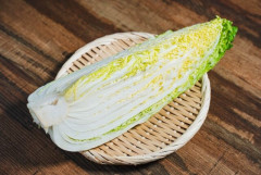 【悲報】葉物野菜、なにもかも高すぎる