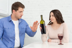 【米国アルコール離れ】「お酒を飲まなくなったアメリカ人」が飲んでいるものとは？飲酒人口は過去最低に