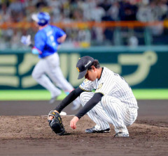 阪神・高橋遥人「甲子園でホームランなら、どこでもホームラン。普通に通用していないです。牧選手には。８回まで任せてもらって最後に打たれた。力不足です」