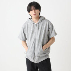 【悲報】チー牛ってなんでユニクロで服買わないの？