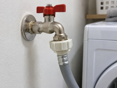 もしかして洗濯機の水栓開けっ放しにしてる人いるの…？？それやっちゃだめなやつだよ！