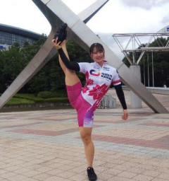 【朗報】春麗役カリーナ・リャンさん、「太ももが春麗ほど太くない」に言及し努力で6.5cmもムチムチにしてしまうｗｗｗｗｗｗｗｗｗｗ
