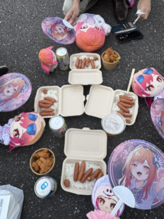 【画像】ブイチューバーオタクのお昼ごはん、豪華過ぎるｗｗｗ