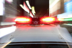 男性「川に死体浮いてるで」警察「3時間探したけど無いやんけ！」男性「いやあるやん」警察「…ほんまや！」